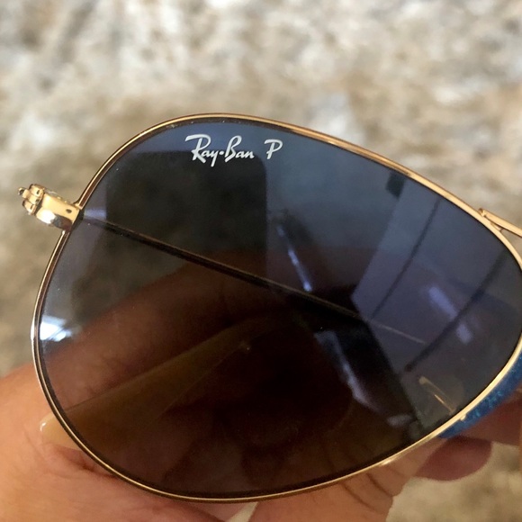 Ray-Ban Aviator Classic (Polarized) - Picture 2 of 3